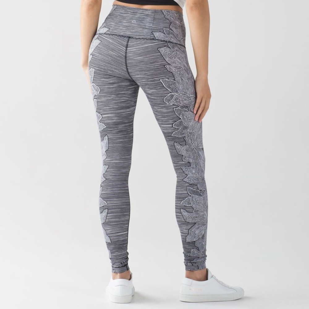 Lululemon Wunder Under full length pants - Picture 2 of 6